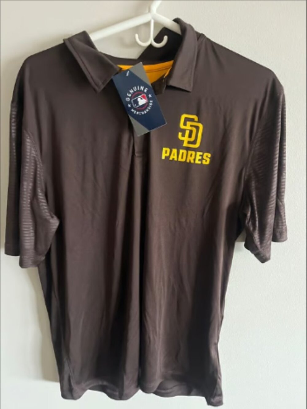 brand new San Diego padres shirt large
